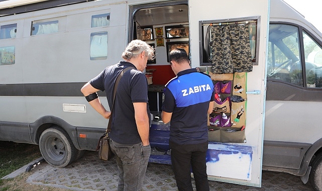 bayraklida-karavan-isgaline-zabita-engeli.jpg