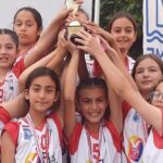bu-yil-17-si-duzenlenen-yarimada-spor-oyunlarina-katilan-efes-selcuklu-sporcular-cesitli-derecelerde-odul-alarak-madalya-ve-kupalarla-ilceye-donduler.jpg