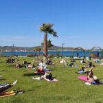 burhaniye-ozgurluk-parkinda-bugun-08-30-itibariyla-alaninda-uzman-egitmenlerle-sabah-sporlari-basladi.jpg