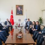 chp-ege-bolgesi-il-baskanlarindan-baskan-tugaya-tebrik-ziyareti-baskan-tugay-bizler-cumhuriyeti-kuran-partinin-mirascilariyiz.jpg