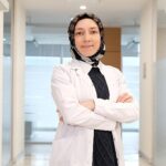 dis-temizligindeki-eksikler-dis-eti-buyumesine-neden-oluyor-agizdan-nefes-alanlarin-on-dislerindeki-et-buyuyor.jpg