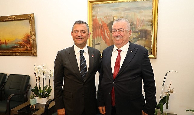 edremit-belediye-baskani-mehmet-ertas-ankarada-chp-genel-baskani-ozgur-ozel-ile-gorustu.jpg