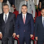 edremit-belediye-baskani-mehmet-ertas-balikesir-valisi-ismail-ustaoglunun-katilimiyla-duzenlenen-edremit-muhtarlar-bulusmasina-katildi.jpg