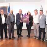 efeler-ziraat-odasi-baskani-mehmet-kendirlioglu-aydin-buyuksehir-belediye-baskani-ozlem-cerciogluna-nezaket-ziyaretinde-bulundu.jpg