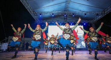 Gaziemir’de halk dansları şöleni