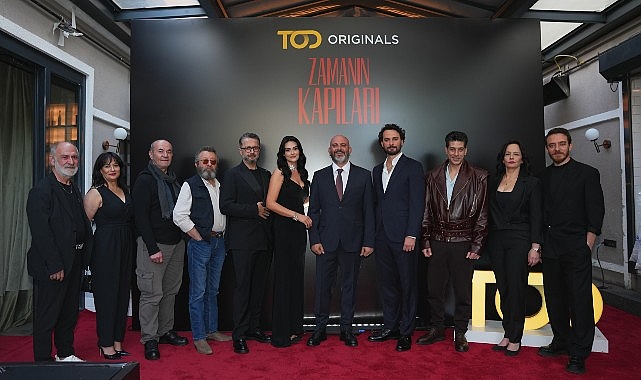 heyecanla-beklenen-zamanin-kapilari-dizisinin-lansmani-gerceklesti.jpg