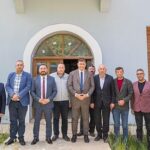 izmir-buyuksehir-belediye-baskani-dr-cemil-tugay-odemisi-ziyaret-etti-helvis-bayramina-katildi.jpg