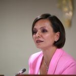 karabaglar-belediye-meclisi-mayis-ayi-2-birlesiminde-oturumunu-sma-hastasi-gulsimaya-bagisladi.jpg