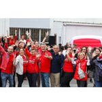 keller-williams-kent-ofisi-hatice-mehmet-eksioglu-okulu-icin-red-dayde-kollari-sivadi.jpg