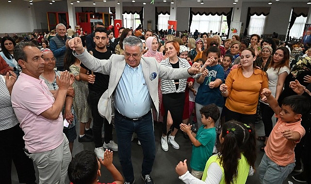 kemer-belediyesinden-anneler-gunu-etkinligi.jpg