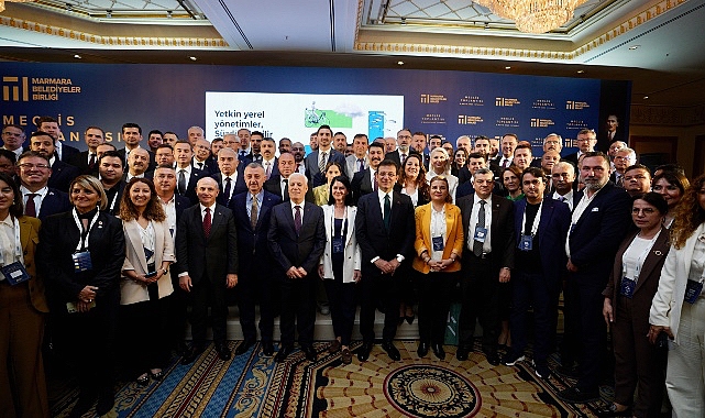 marmara-belediyeler-birligi-meclis-toplantisinin-2024-yili-olagan-birinci-toplantisinda-mudanya-belediye-baskani-deniz-dalgic-kentsel-hareketlilik-ve-ulasim-komisyonuna-secildi.jpg