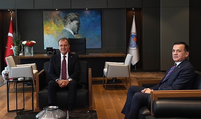 mersin-yenisehir-belediye-baskani-abdullah-ozyigit-mersin-buyuksehir-belediye-baskani-vahap-seceri-makaminda-ziyaret-etti.jpg
