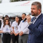 mezun-oldugu-lisede-baskan-dumana-coskulu-karsilama.jpg