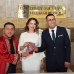 nevsehir-belediye-baskani-rasim-ari-esma-gizem-aydin-ve-ali-erkan-iyilikli-ciftinin-nikahini-kiyarak-mutluluklarina-ortak-oldu.jpg