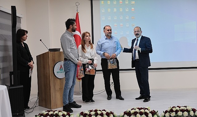 nevsehir-belediyesi-kadin-ve-aile-hizmetleri-mudurlugu-tarafindan-aile-ve-ailenin-onemi-konulu-konferans-duzenlendi.jpg