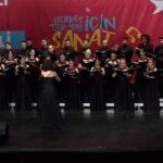 nilufer-coksesli-koro-festivale-iki-odulle-damga-vurdu.jpg