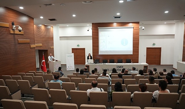 ortaokul-ogretmenleri-icin-teknoloji-destekli-platform.jpg