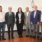 saadet-partisi-aydin-il-baskani-fatih-karahan-aydin-buyuksehir-belediye-baskani-ozlem-cerciogluna-nezaket-ziyaretinde-bulundu.jpg