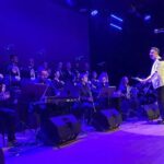 saglik-calisanlari-hayatini-kaybeden-meslektaslarinin-cocuklarina-egitim-destegi-icin-konser-verdi.jpg
