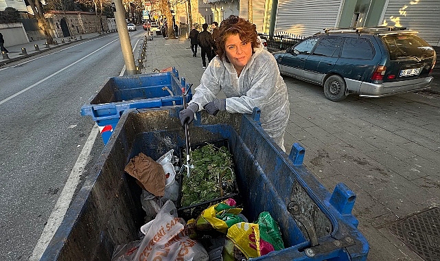 unlu-sef-refika-birgul-gida-israfina-dikkat-cekmek-ve-bosa-harcama-demek-icin-cop-konteynerine-girdi.jpg